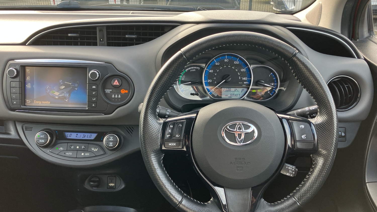 Used Toyota Yaris 2016 for sale - 76321675: Photo 5