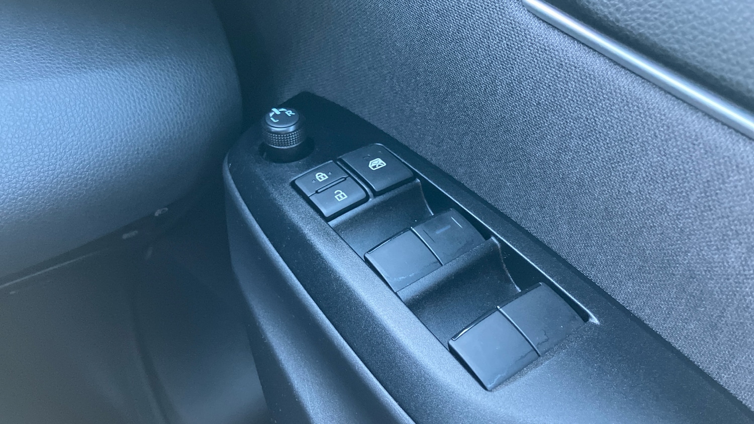 Used Toyota Yaris 2024 for sale - 77036642: Photo 20