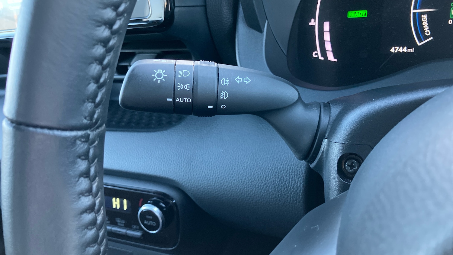 Used Toyota Yaris 2024 for sale - 77036642: Photo 22