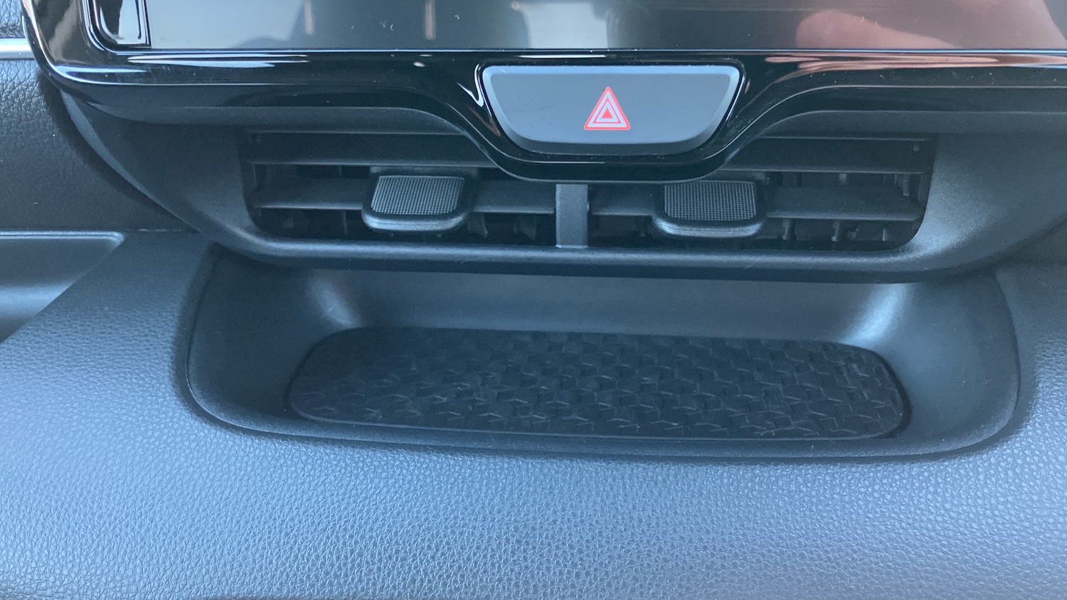 Used Toyota Yaris 2024 for sale - 77036642: Photo 28