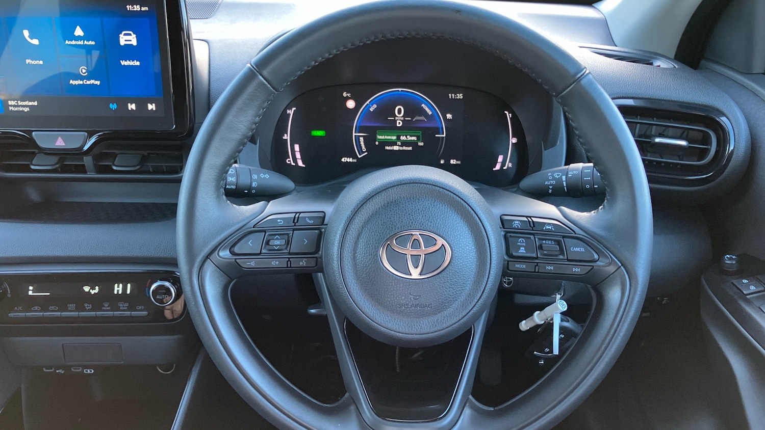 Used Toyota Yaris 2024 for sale - 77036642: Photo 6