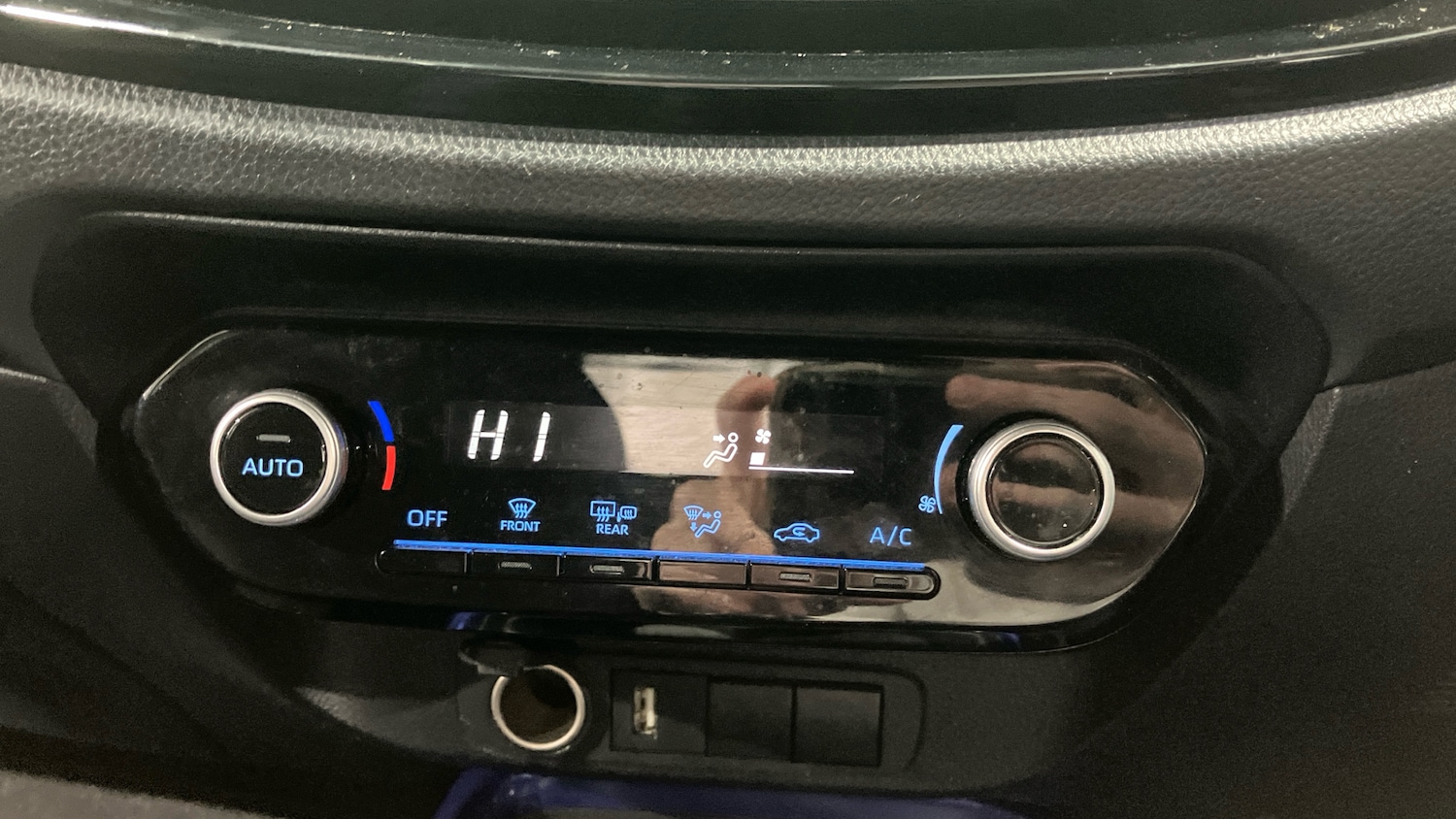 Used Toyota Aygo X 2023 for sale - 76844754: Photo 25