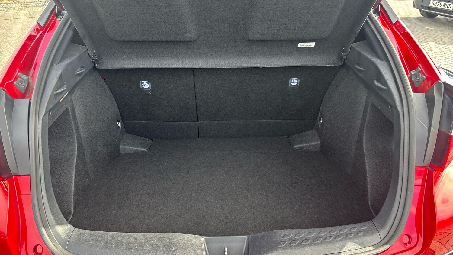 Used Toyota C-HR 2023 for sale - 77963100: Photo 14