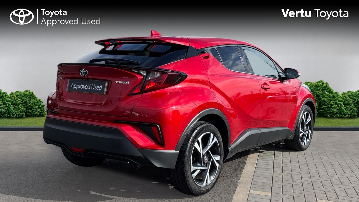 Used Toyota C-HR 2023 for sale - 77963100: Photo 2