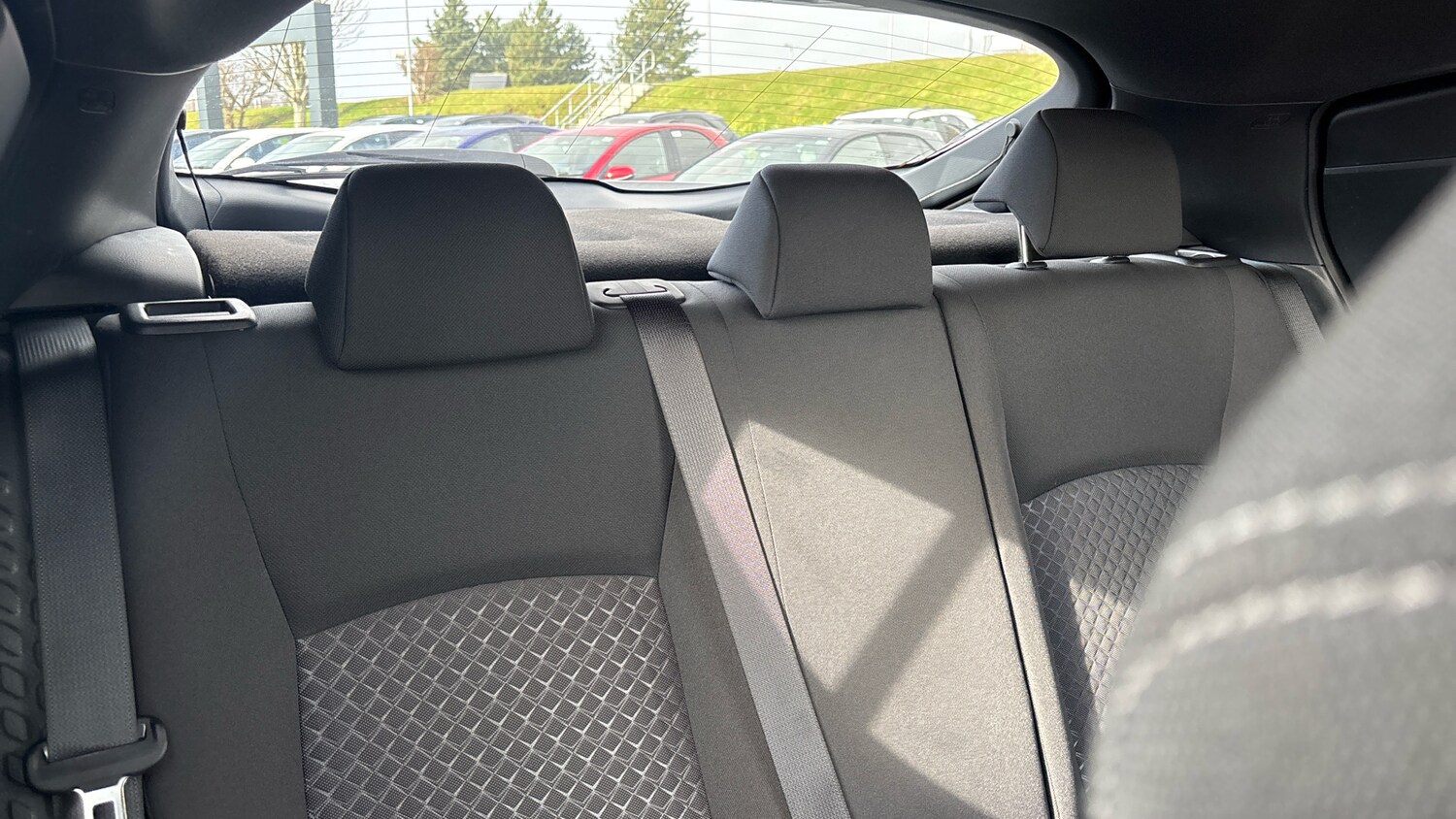 Used Toyota C-HR 2023 for sale - 77963100: Photo 24