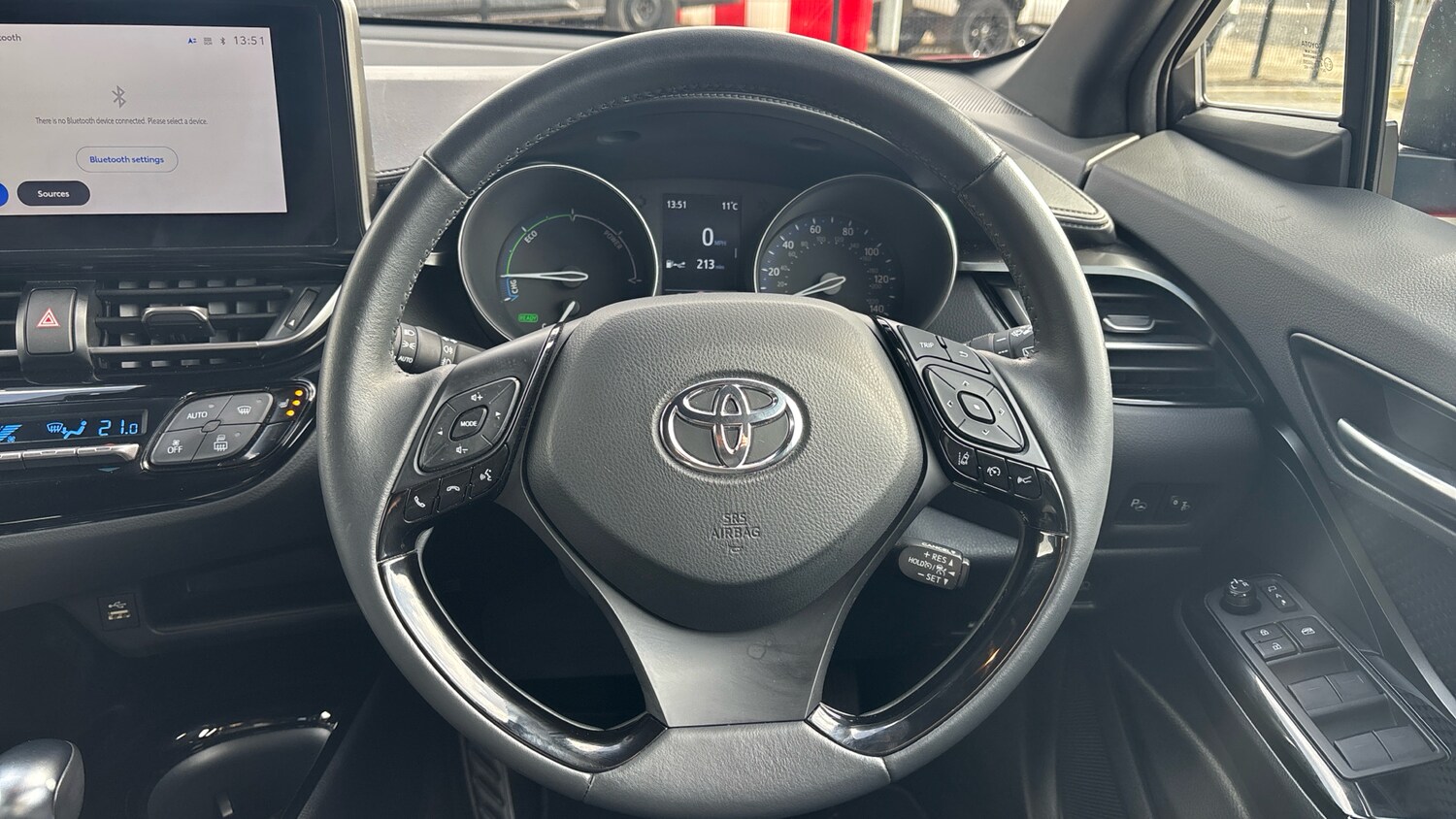 Used Toyota C-HR 2023 for sale - 77963100: Photo 6