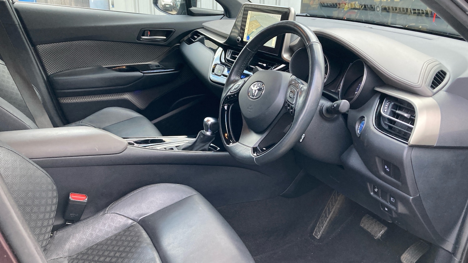 Used Toyota C-HR 2023 for sale - 77662453: Photo 11