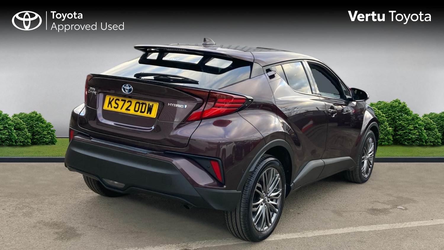 Used Toyota C-HR 2023 for sale - 77662453: Photo 2