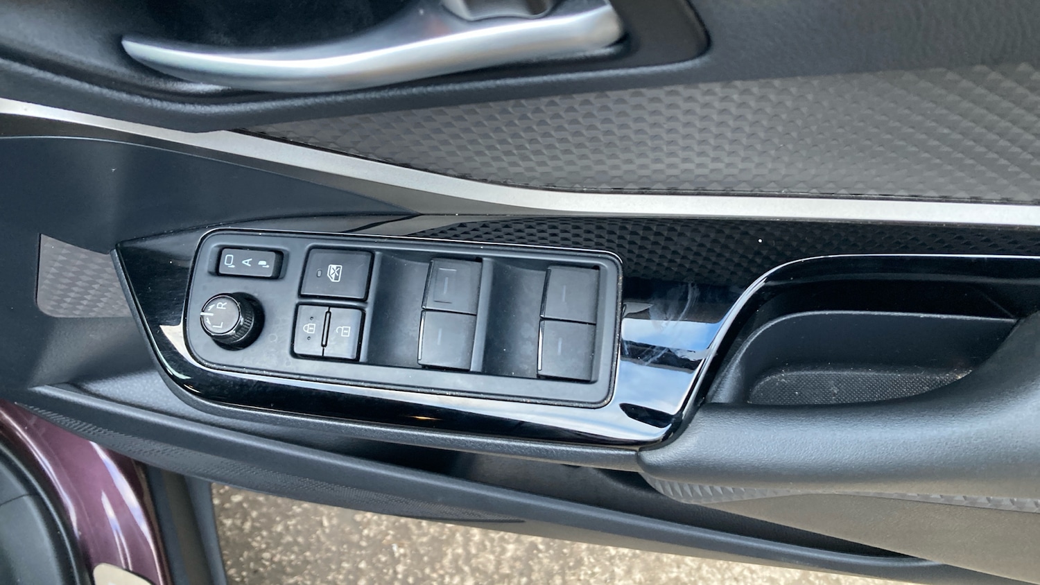 Used Toyota C-HR 2023 for sale - 77662453: Photo 31