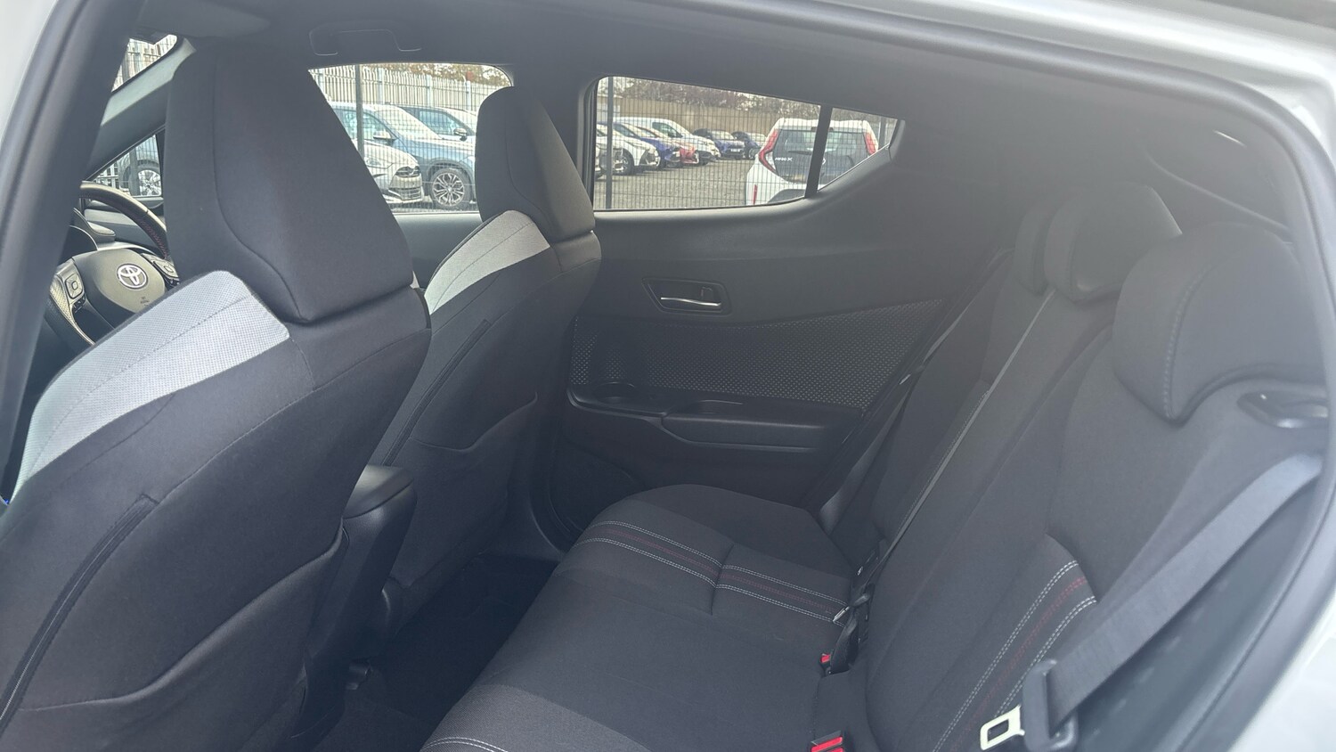 Used Toyota C-HR 2023 for sale - 76159935: Photo 13