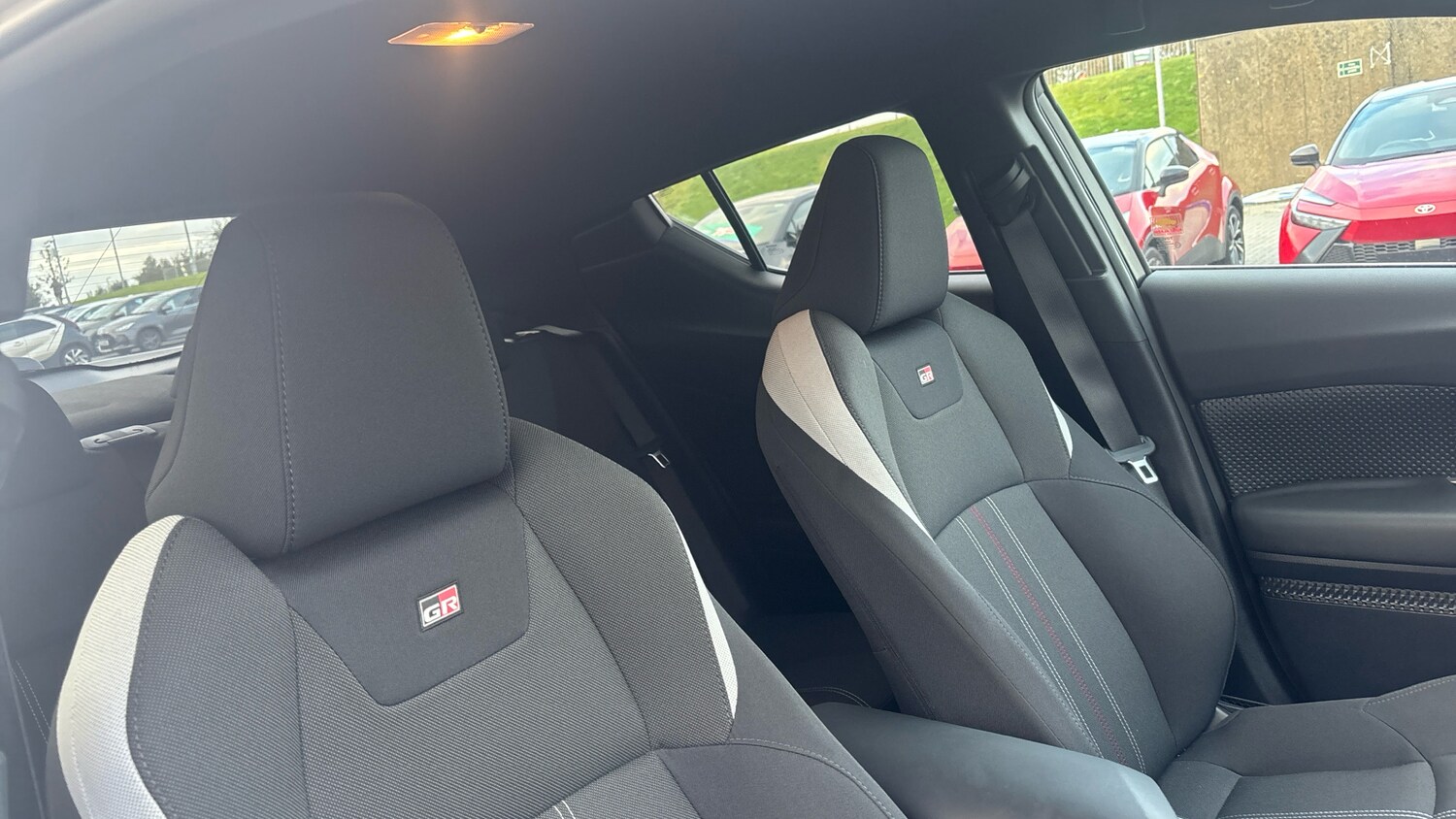 Used Toyota C-HR 2023 for sale - 76159935: Photo 22