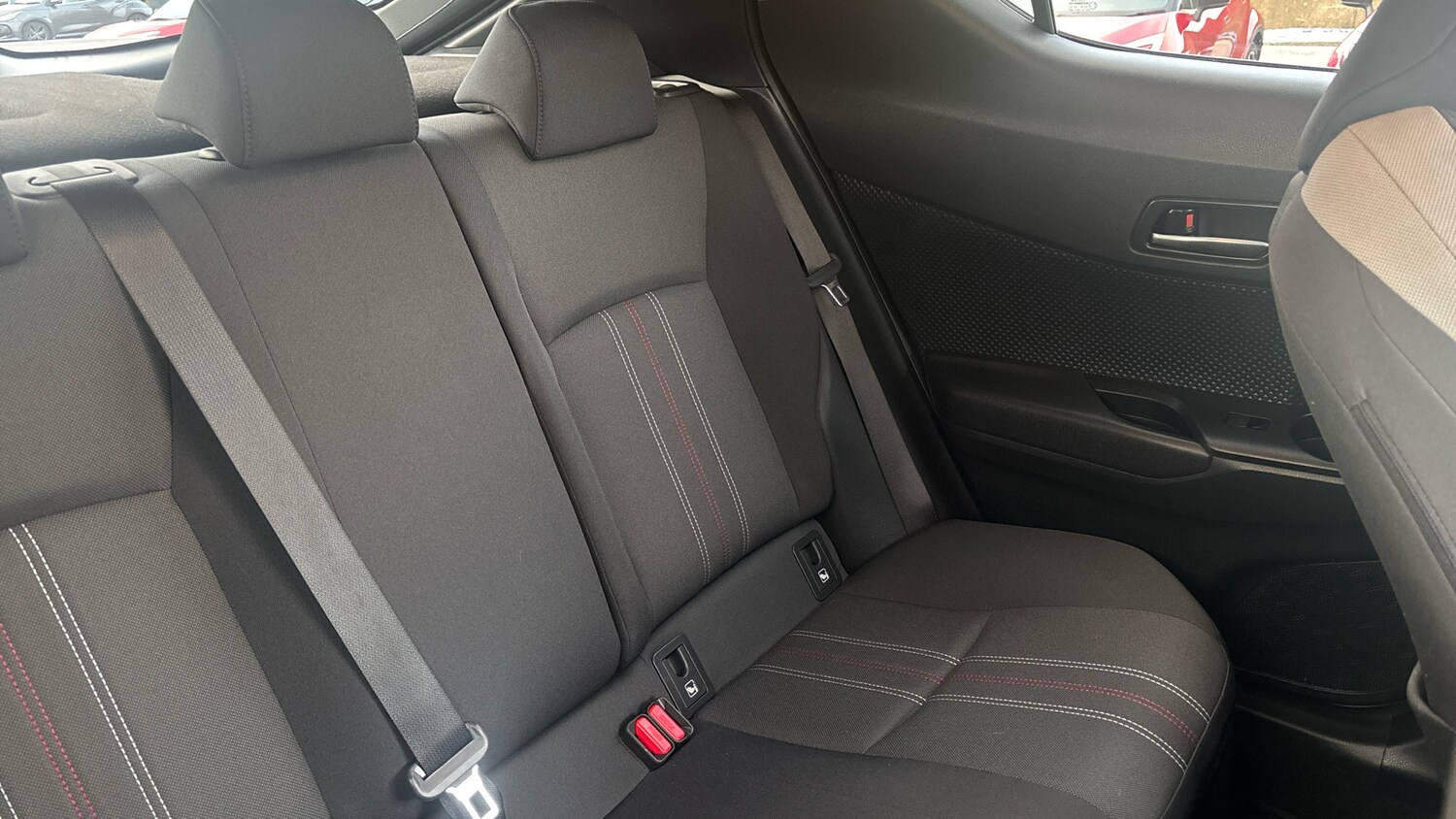 Used Toyota C-HR 2023 for sale - 76159935: Photo 23