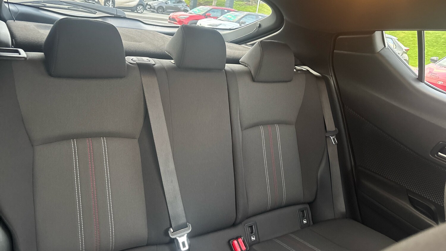 Used Toyota C-HR 2023 for sale - 76159935: Photo 24