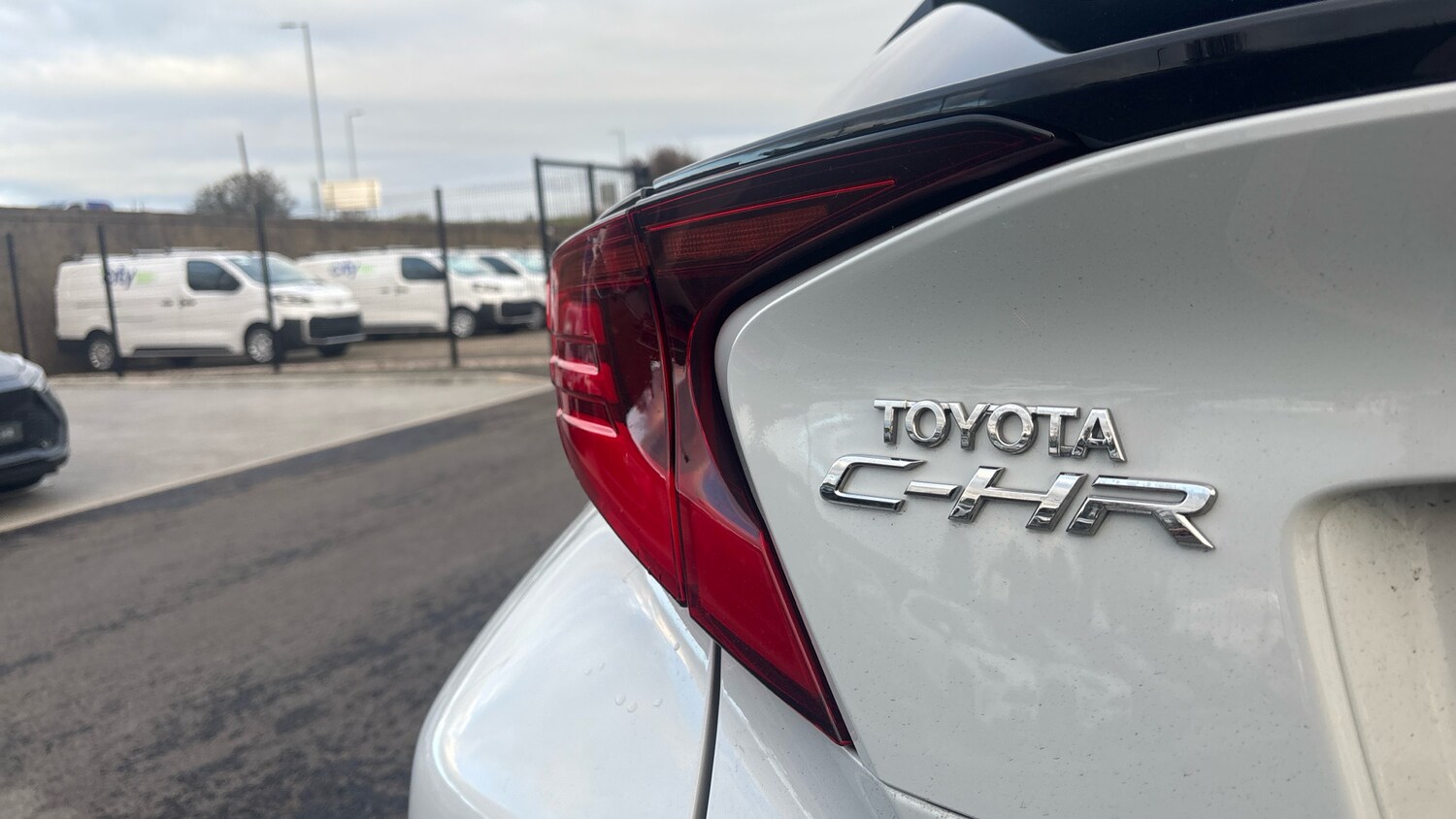 Used Toyota C-HR 2023 for sale - 76159935: Photo 25