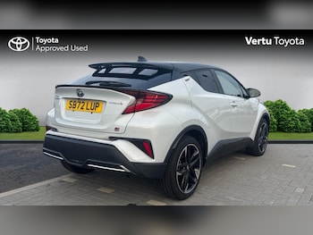 Used Toyota C-HR 2023 for sale - 76159935: Photo