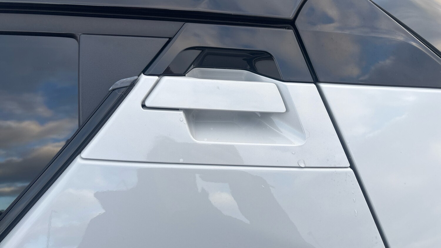 Used Toyota C-HR 2023 for sale - 76159935: Photo 39