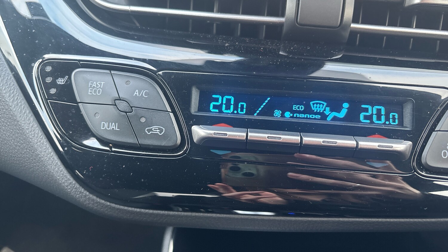 Used Toyota C-HR 2023 for sale - 76159935: Photo 56