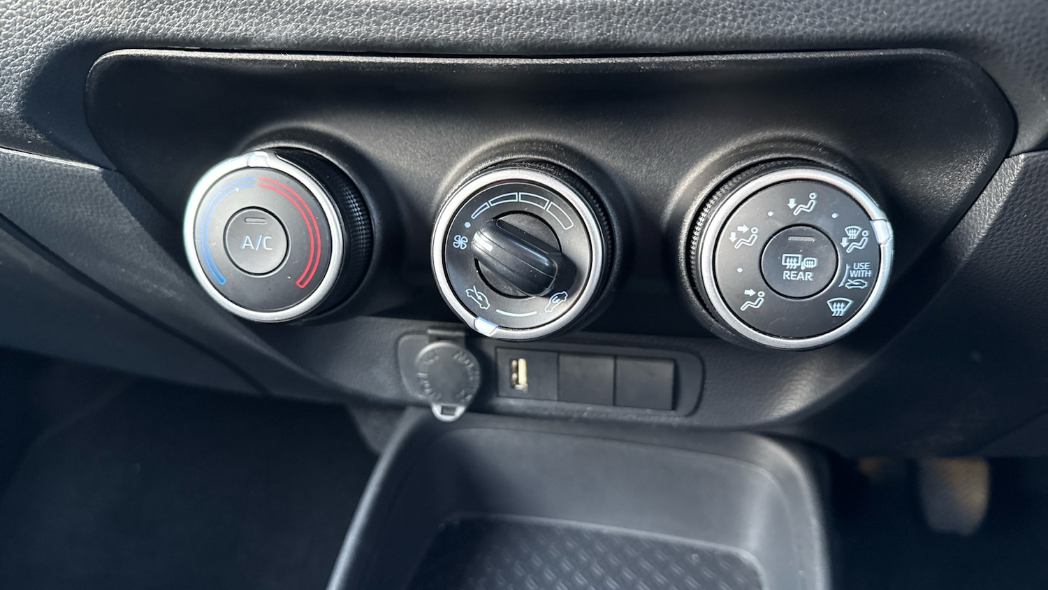 Used Toyota Aygo X 2023 for sale - 77921183: Photo 39