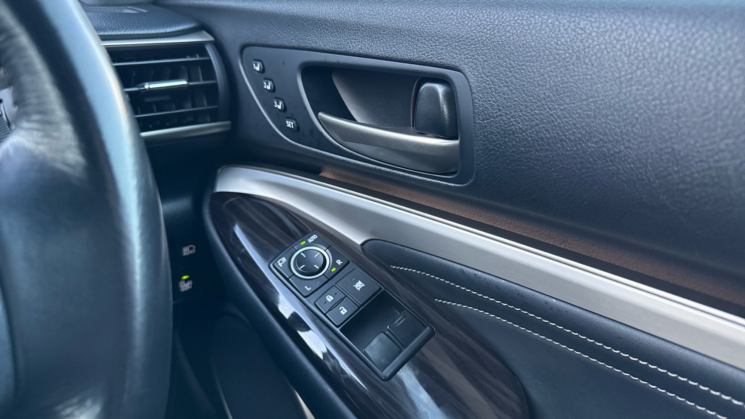 Used Lexus RC 2016 for sale - 77124979: Photo 34