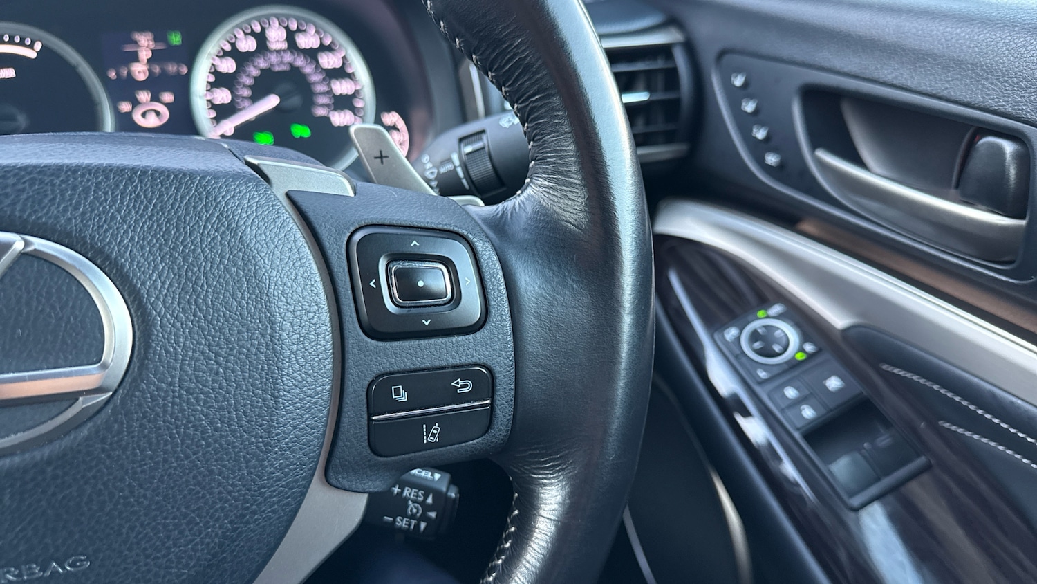 Used Lexus RC 2016 for sale - 77124979: Photo 36