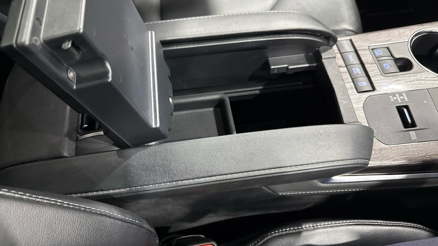 Used Toyota Highlander 2022 for sale - 76643254: Photo 22