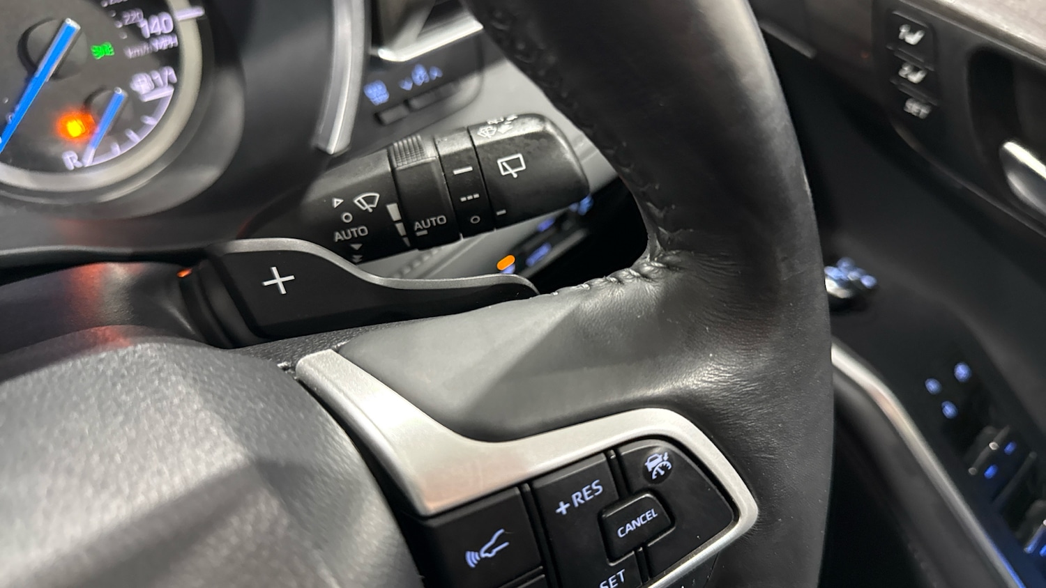 Used Toyota Highlander 2022 for sale - 76643254: Photo 33