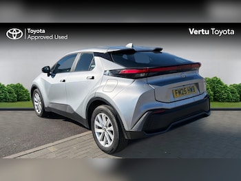 Used Toyota C-HR 2025 for sale - 78442818: Photo