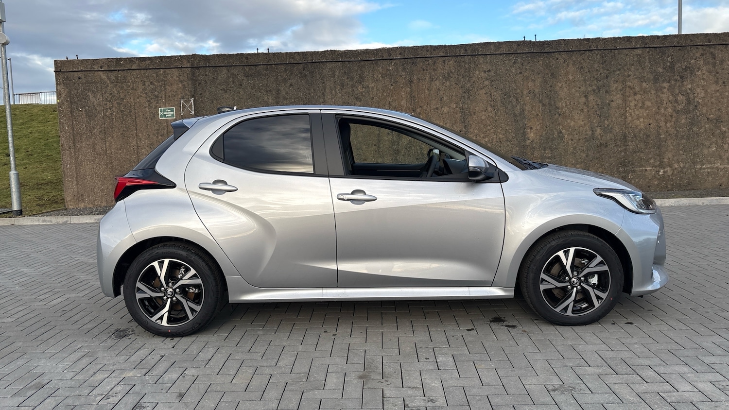 Used Toyota Yaris 2025 for sale - 77300951: Photo 16