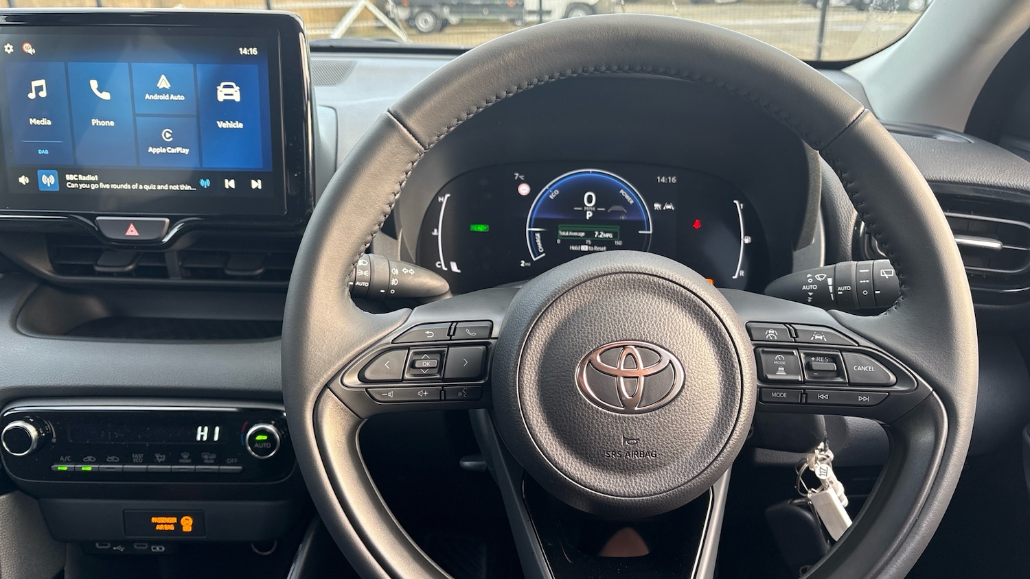 Used Toyota Yaris 2025 for sale - 77300951: Photo 8