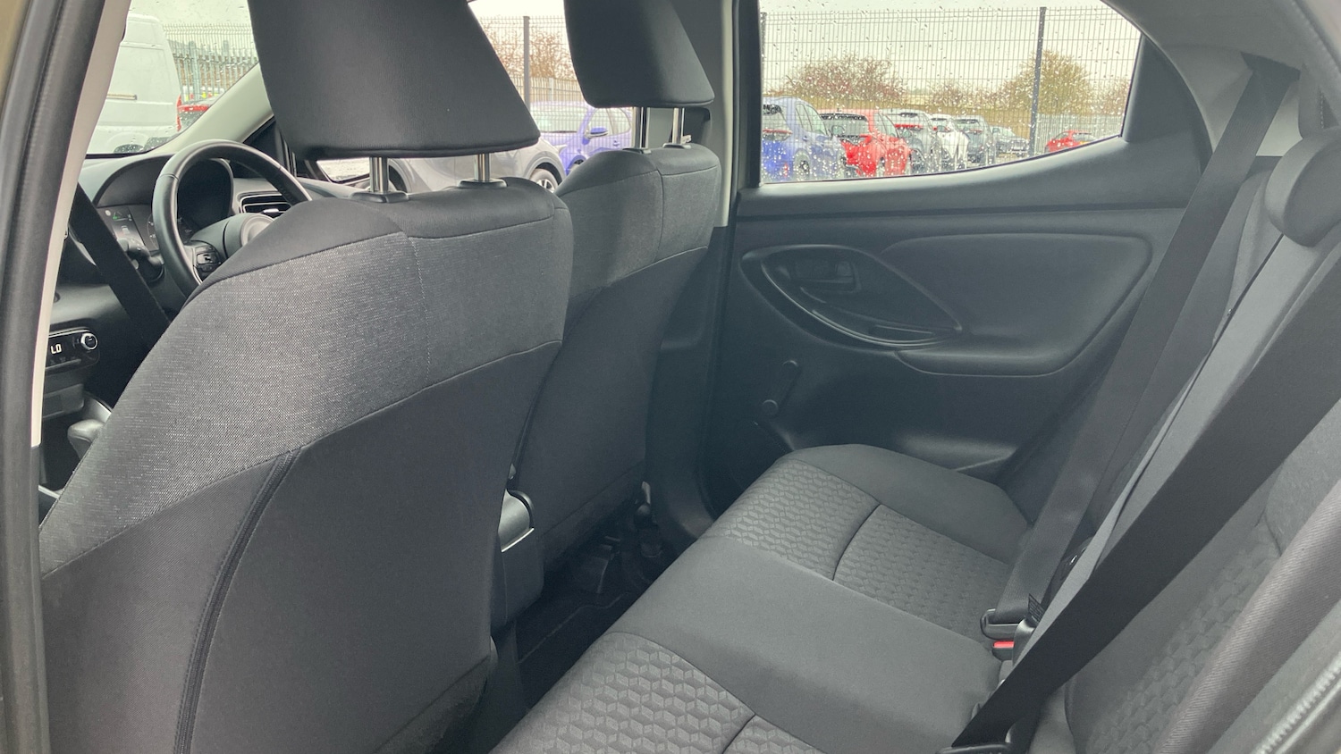 Used Toyota Yaris 2022 for sale - 76518451: Photo 13