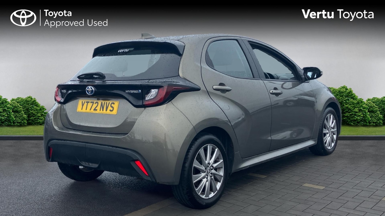 Used Toyota Yaris 2022 for sale - 76518451: Photo 2