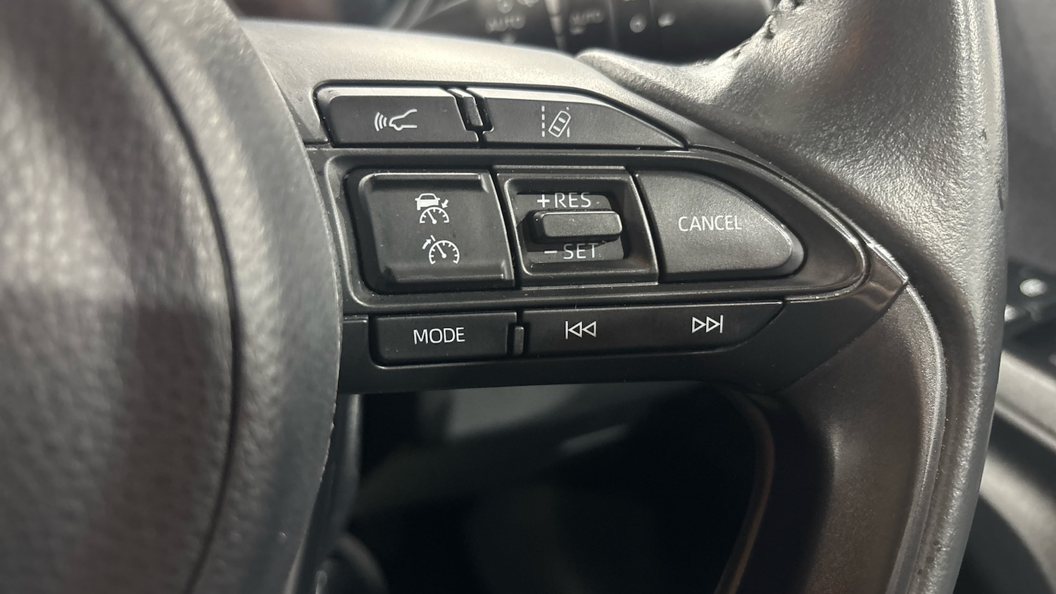 Used Toyota Yaris 2022 for sale - 76830556: Photo 43