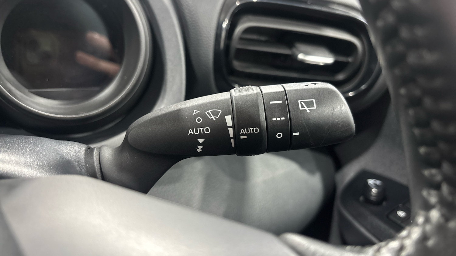 Used Toyota Yaris 2022 for sale - 76830556: Photo 44