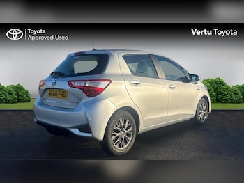Used Toyota Yaris 2018 for sale - 77003250: Photo