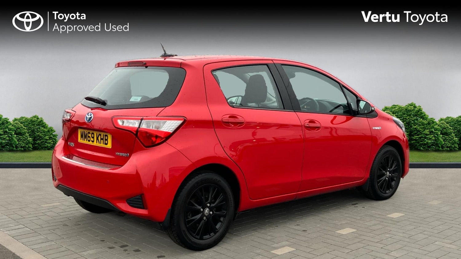 Used Toyota Yaris 2019 for sale - 76253085: Photo 2