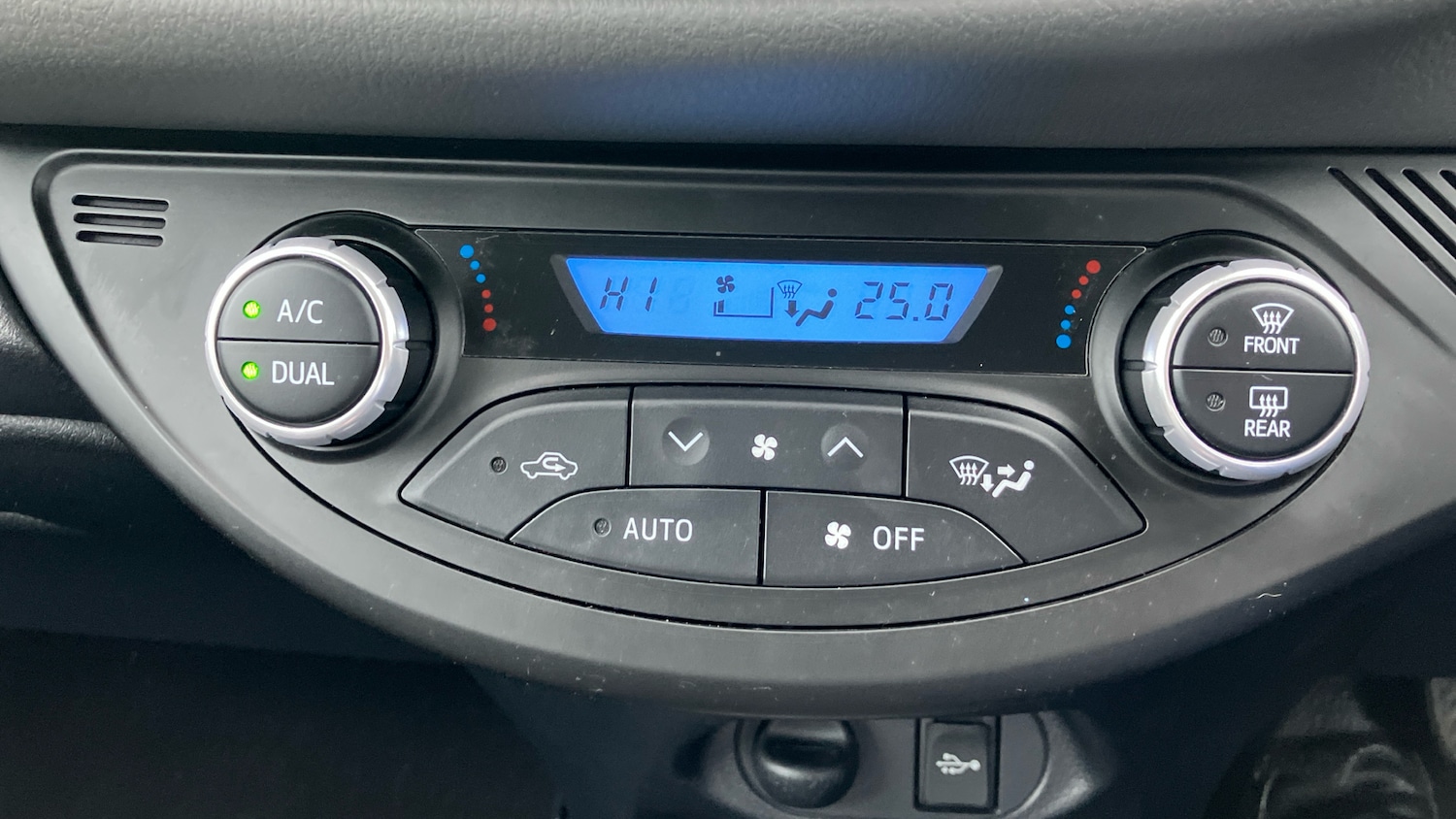Used Toyota Yaris 2019 for sale - 76253085: Photo 20