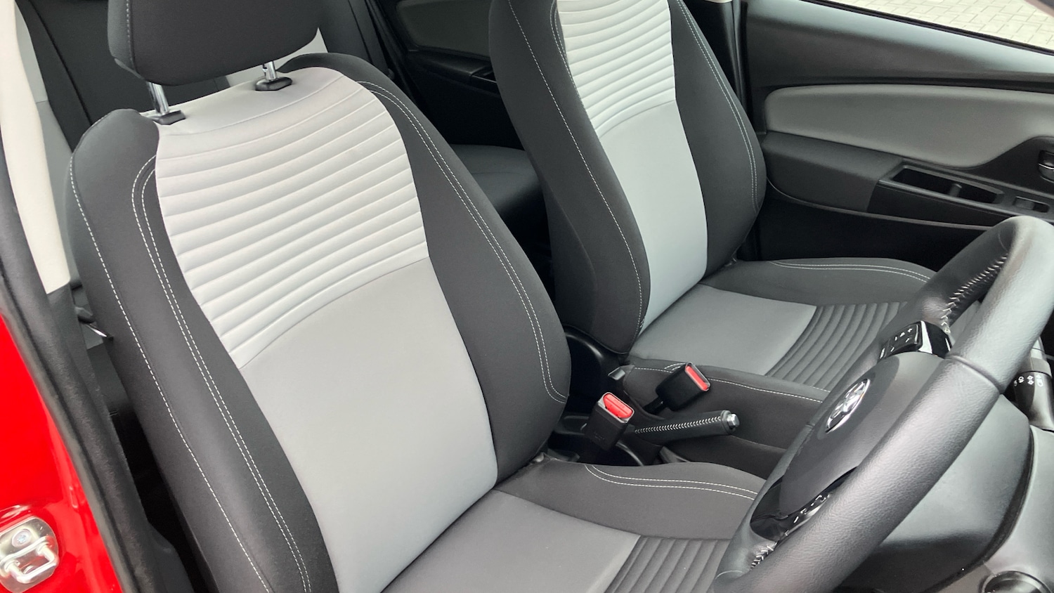Used Toyota Yaris 2019 for sale - 76253085: Photo 43