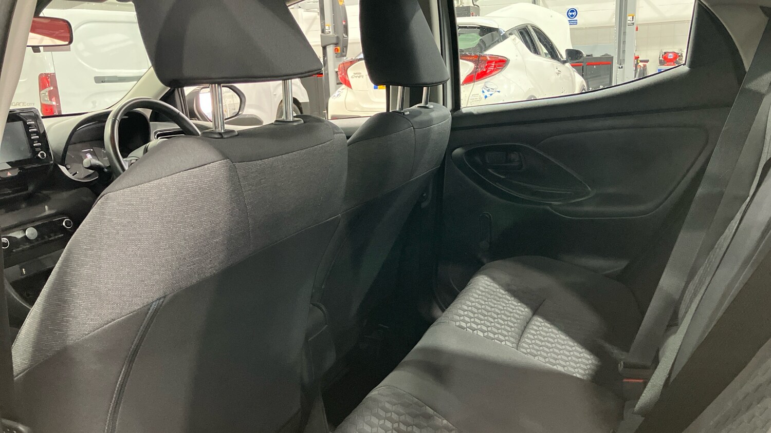 Used Toyota Yaris 2020 for sale - 76578461: Photo 13