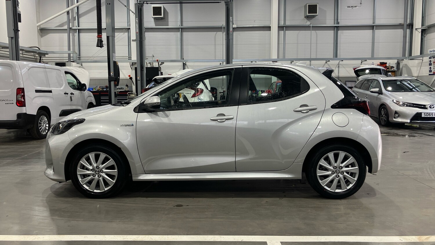 Used Toyota Yaris 2020 for sale - 76578461: Photo 17