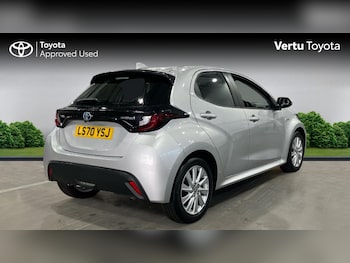 Used Toyota Yaris 2020 for sale - 76578461: Photo