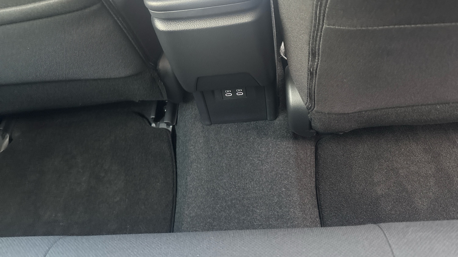 Used Toyota Prius 2025 for sale - 76986707: Photo 40