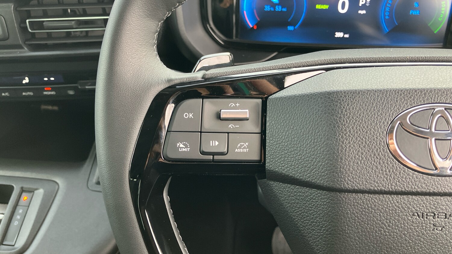 Used Toyota PROACE CITY Verso 2025 for sale - 76243526: Photo 28