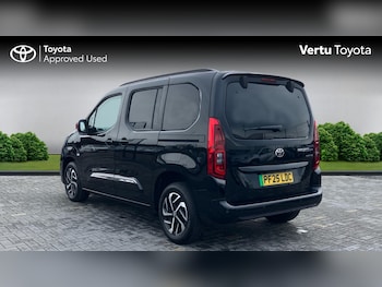 Used Toyota PROACE CITY Verso 2025 for sale - 76243526: Photo