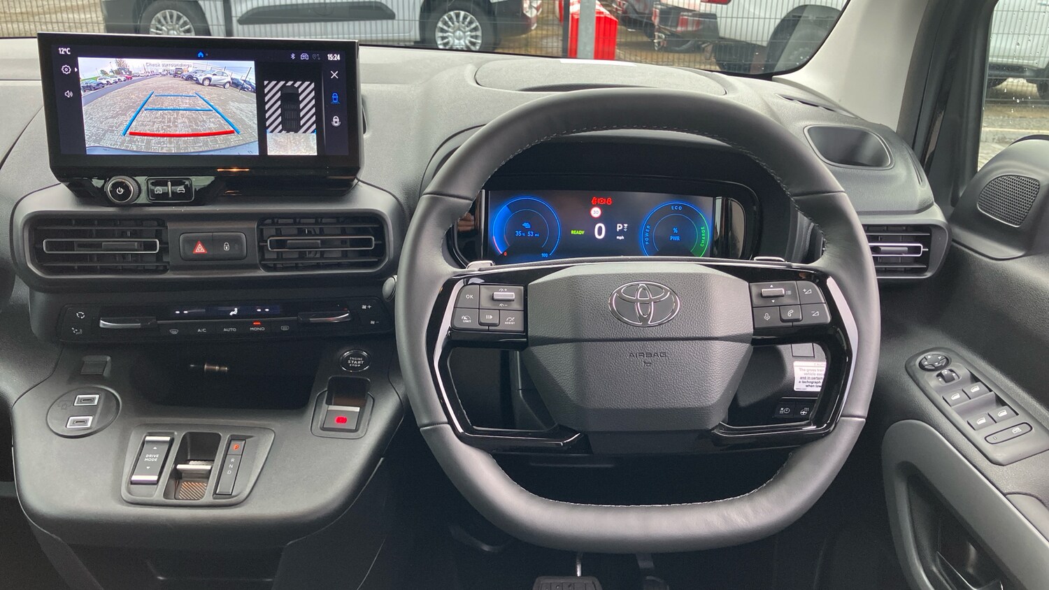 Used Toyota PROACE CITY Verso 2025 for sale - 76243526: Photo 6