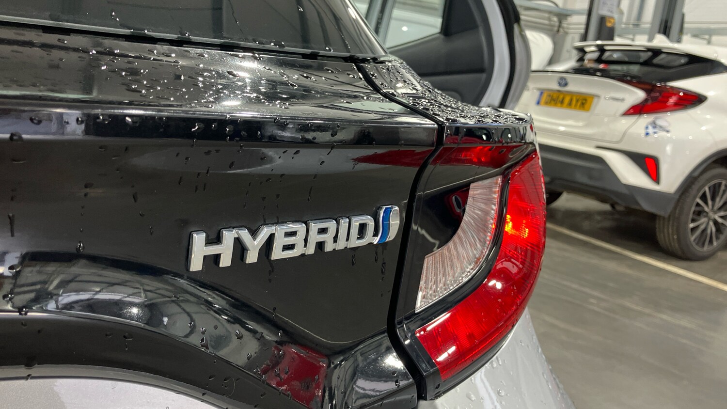 Used Toyota Yaris 2020 for sale - 77917099: Photo 24