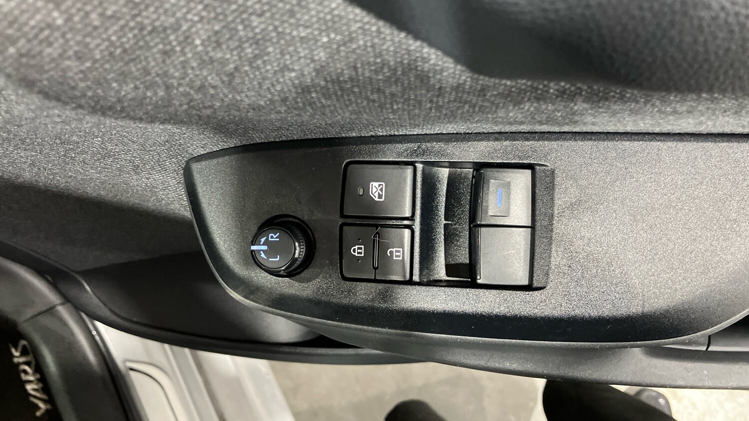 Used Toyota Yaris 2020 for sale - 77917099: Photo 27