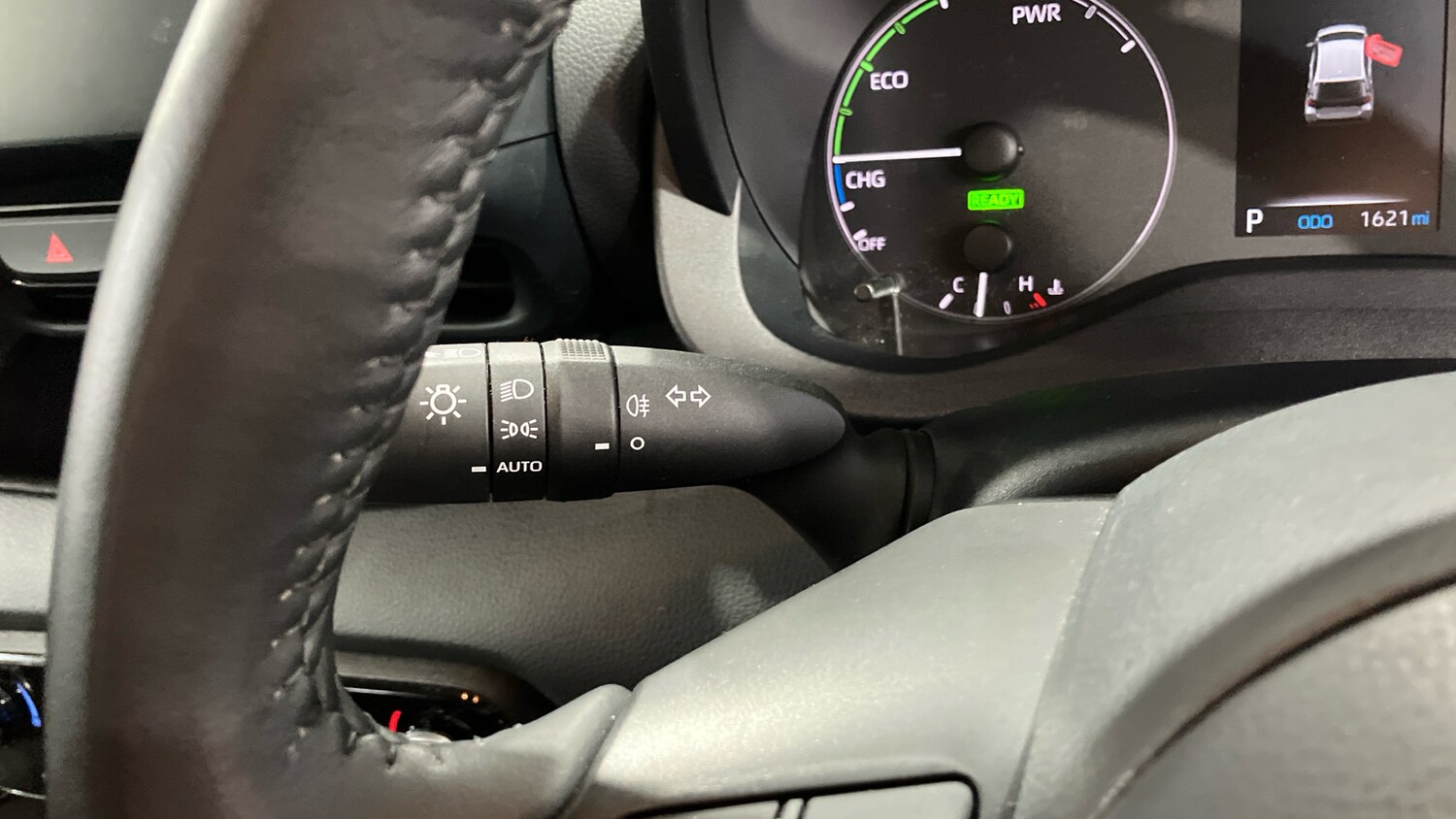 Used Toyota Yaris 2020 for sale - 77917099: Photo 30