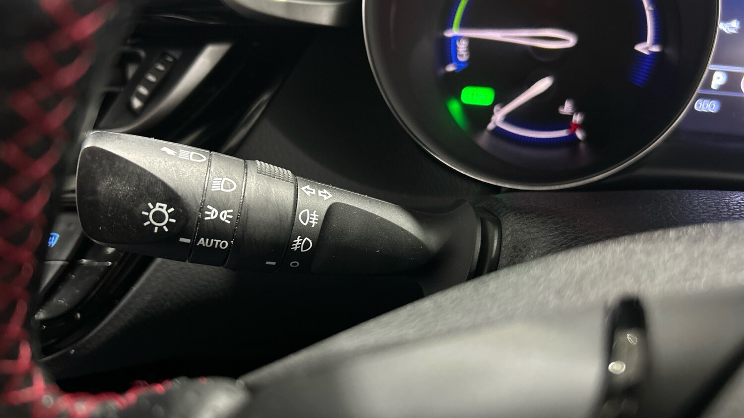 Used Toyota C-HR 2022 for sale - 76780048: Photo 34