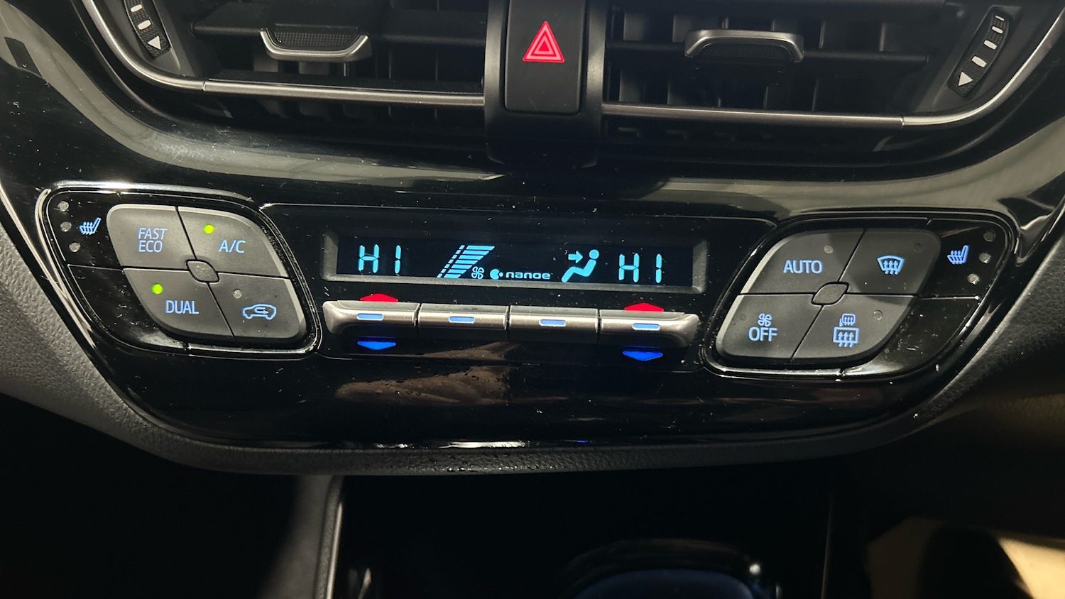 Used Toyota C-HR 2022 for sale - 76780048: Photo 35