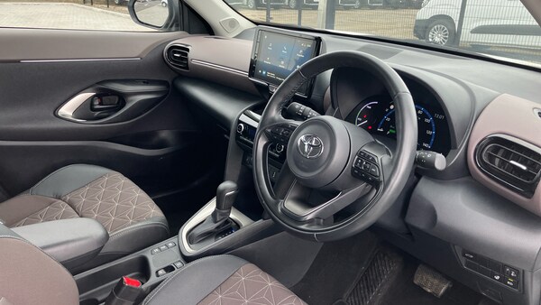 Used Toyota Yaris Cross 2023 for sale - 76263224: Photo 11
